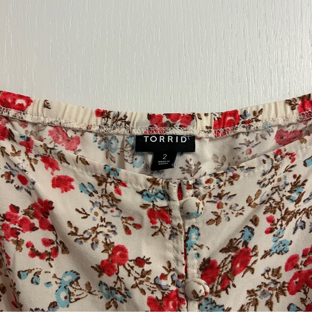 Floral Print Square Neck Top - Picture 7 of 9